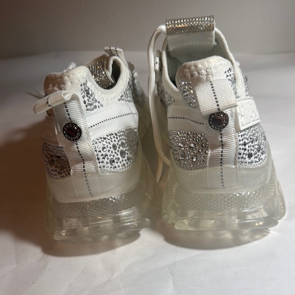 New Steve Madden Stylish White Sneakers with Rhinestone Detailing 7.5 M - Picture 4 of 5